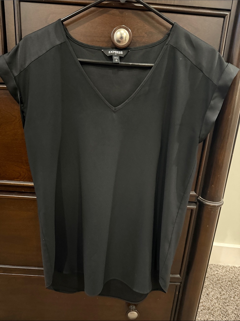 Express Women's Black V-Neck Short Sleeve Blouse